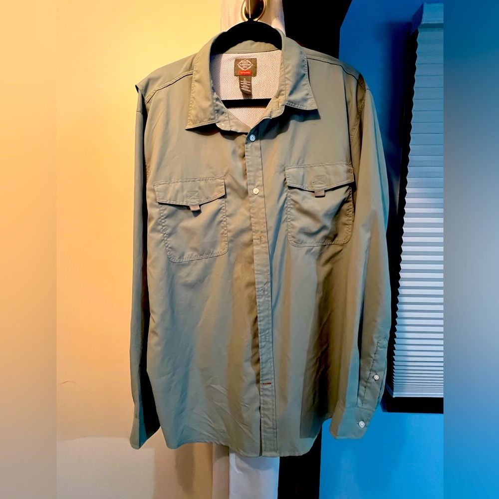 St. John’s Bay Outdoor fishing style shirt.  A generous roomy XL.